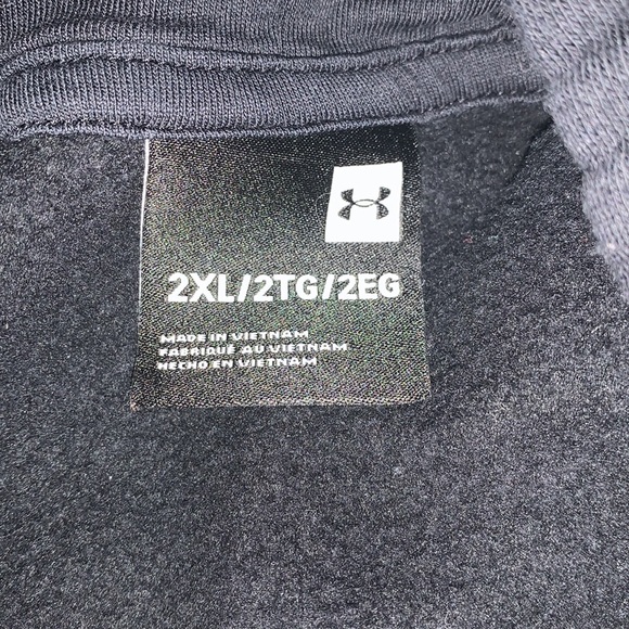 Under Armour black sweater - Picture 2 of 5